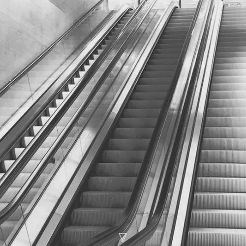 Adrian Font, Manzanares, Miquel Salla - Face Six [7V137]