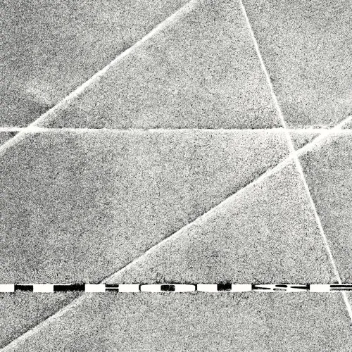 Dense & Pika – It House