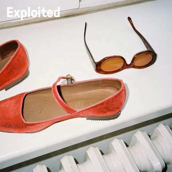 Captain Mustache – Ballerina